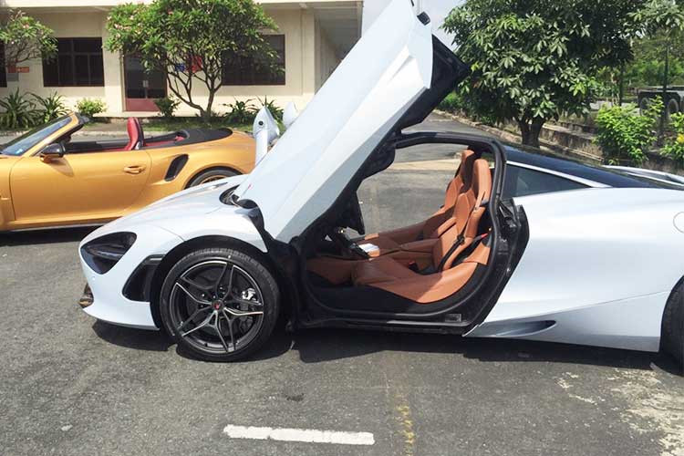 Siêu xe McLaren 720S tiền tỷ đầu tiên về Việt Nam